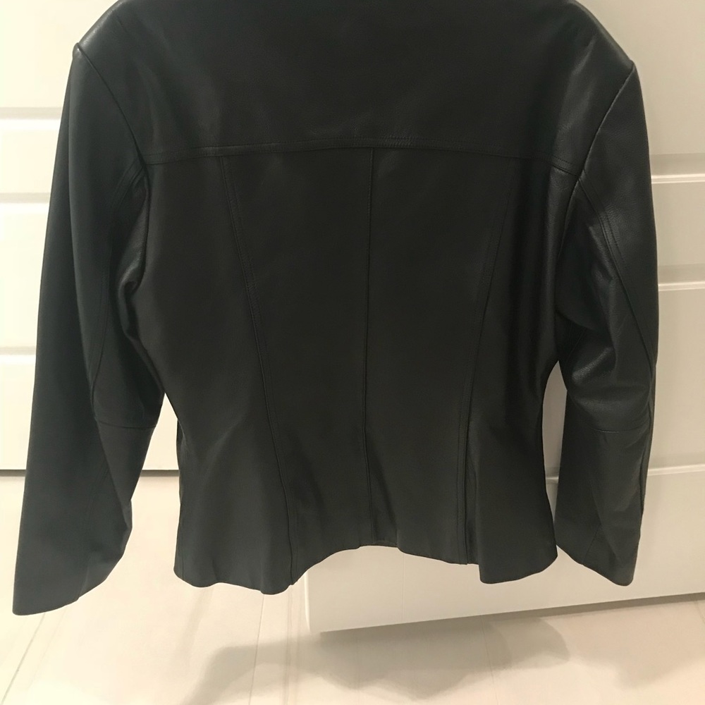 ❤️Leather Jacket ❤️ - Picture 3 of 3
